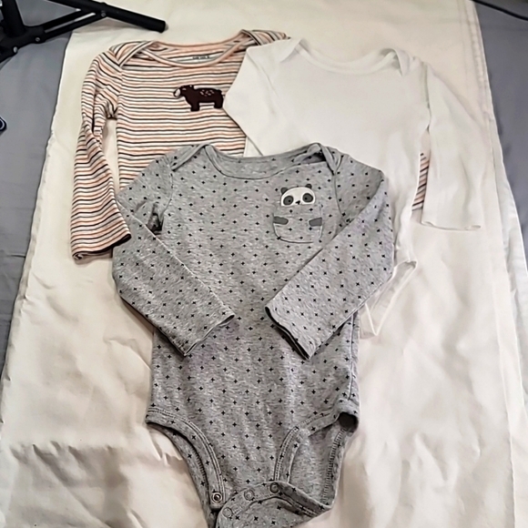 Long sleeve onesie bundle of 3, 24 months - Picture 1 of 1